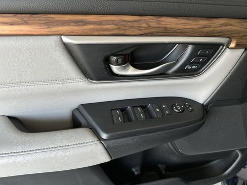 Used 2020 Honda CR-V EX-L image 11