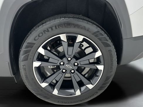 Used 2025 Chevrolet Equinox RS w/ Safety and Technology Package AWD/4WD image 8