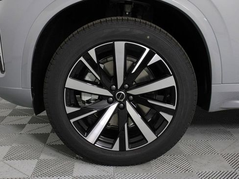 New 2026 Volvo XC90 B5 Core AWD/4WD image 13