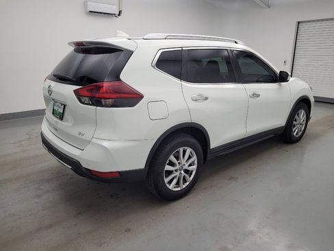 Used 2019 Nissan Rogue SV FWD image 10
