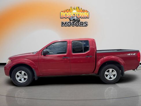 Used 2012 Nissan Frontier SV w/ SV Premium Utility Pkg AWD/4WD image 3