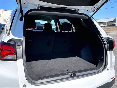 Used 2023 Chevrolet Equinox LT image 29