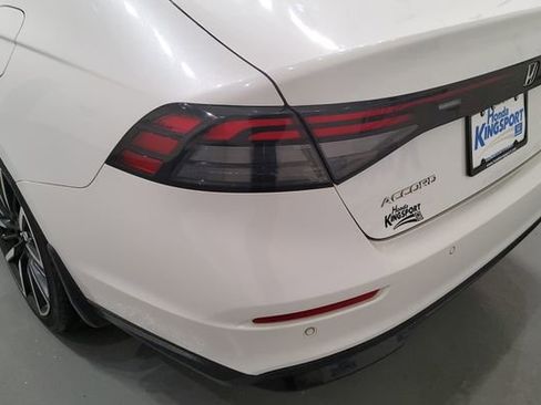 Used 2024 Honda Accord Touring image 14