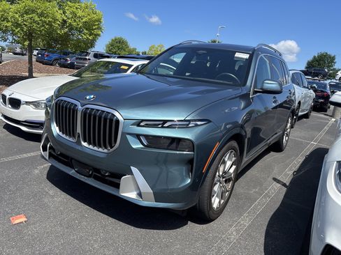 Used 2026 BMW X7 xDrive40i AWD/4WD image 13