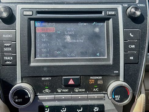 Used 2013 Toyota Camry FWD image 14