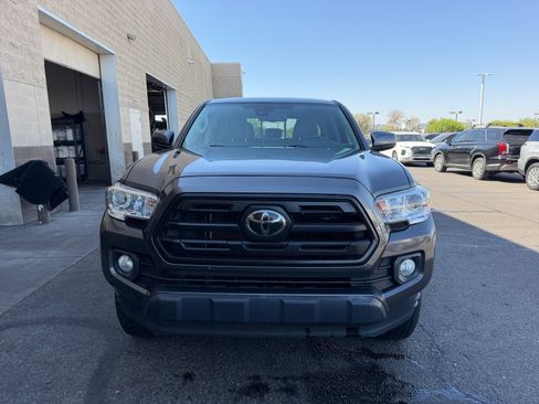 Used 2019 Toyota Tacoma SR5 RWD image 23