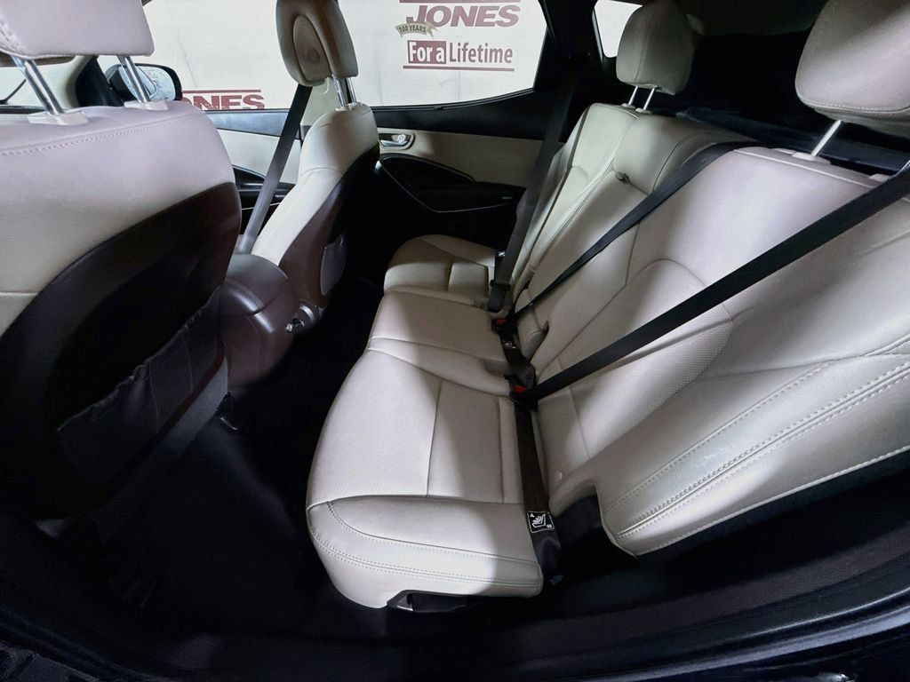 Used 2017 Hyundai Santa Fe Sport FWD image 26