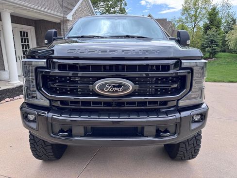 Used 2022 Ford F350 XLT w/ XLT Value Package AWD/4WD image 9