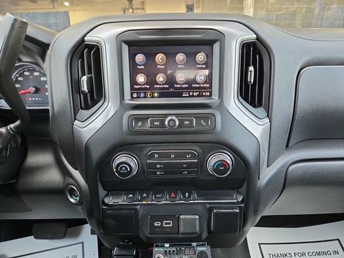 Used 2022 Chevrolet Silverado 1500 Custom AWD/4WD image 23