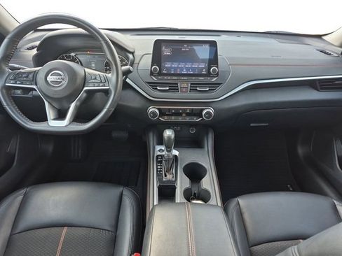 Used 2022 Nissan Altima 2.5 SR FWD image 10