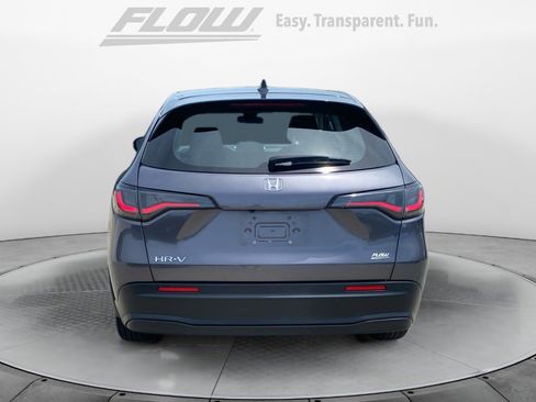 Used 2023 Honda HR-V LX image 8