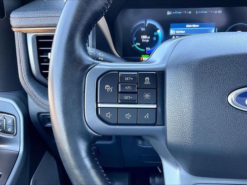 Used 2022 Ford F150 Lightning Lariat w/ Equipment Group 511A High AWD/4WD image 23