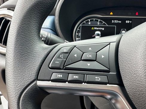 New 2025 Nissan Versa SV w/ Trunk Package image 17