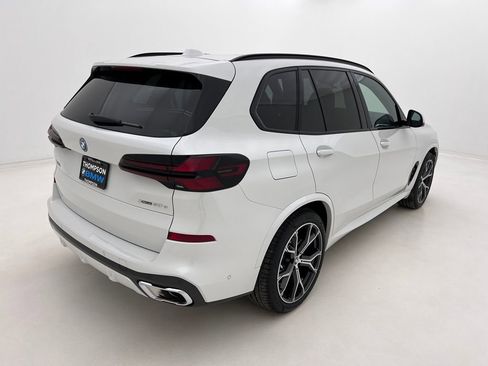 New 2026 BMW X5 xDrive50e w/ M Sport Package image 5