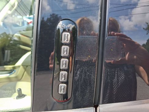 Used 2007 Ford Explorer Eddie Bauer AWD/4WD image 17