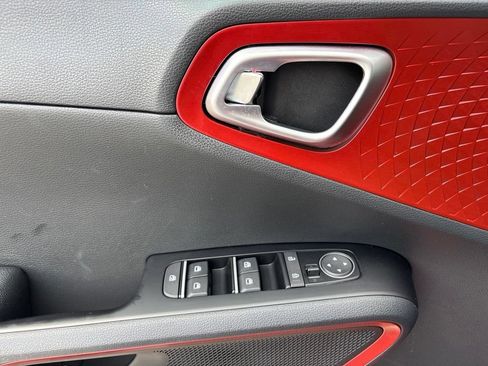 Used 2021 Kia Soul Turbo FWD image 20