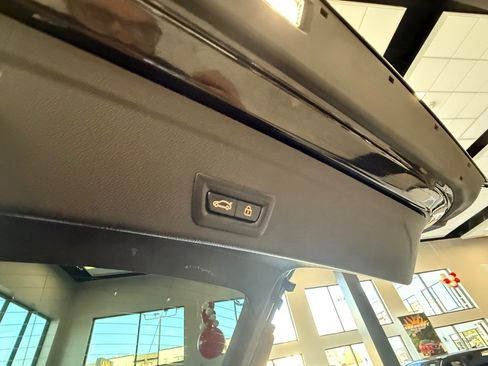 Used 2022 BMW X6 M Competition w/ Competition Package image 48