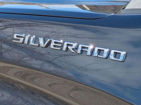 Used 2020 Chevrolet Silverado 1500 Custom w/ Custom Value Package image 10