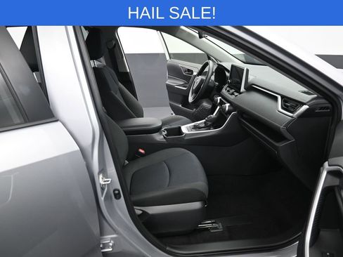 Certified 2025 Toyota RAV4 LE image 31