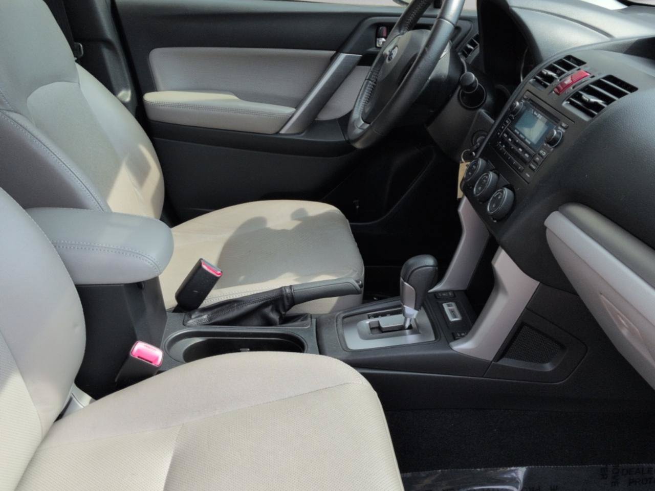Used 2015 Subaru Forester 2.5i Limited AWD/4WD image 16