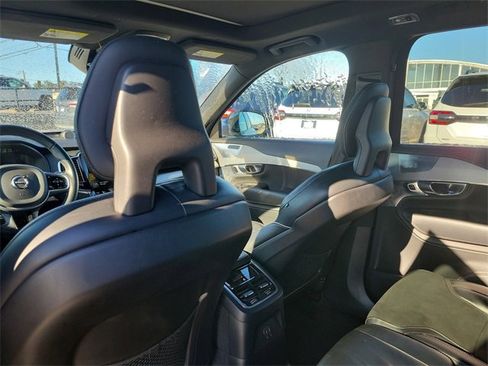 Used 2021 Volvo XC90 T8 R-Design w/ Advanced Package image 13