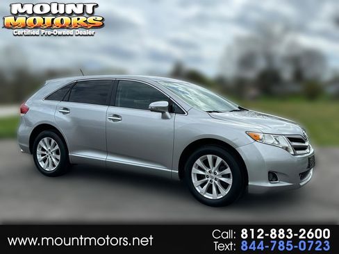 Used 2015 Toyota Venza XLE image 1