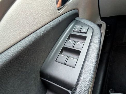 Used 2021 Honda Pilot EX-L image 41