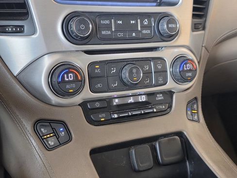Used 2018 GMC Yukon SLT w/ Open Road Package AWD/4WD image 26