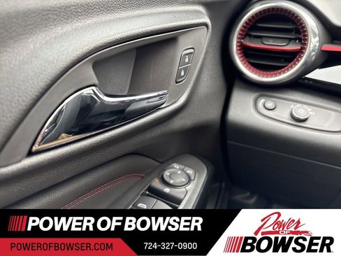 New 2026 Chevrolet Trax RS w/ Sunroof Package image 12