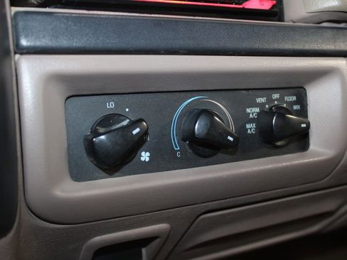 Used 1997 Ford F350 XLT image 45