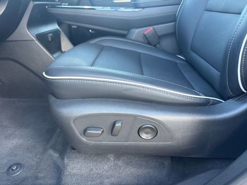 Used 2025 Buick Enclave Preferred image 19