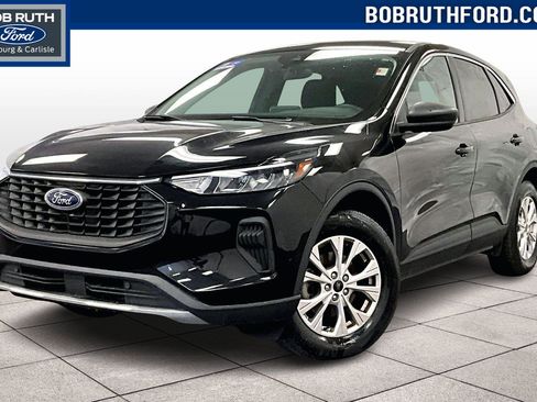 Used 2023 Ford Escape Active image 1