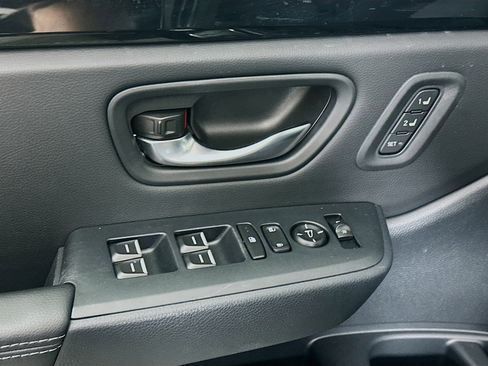 Used 2024 Honda Pilot EX-L image 15