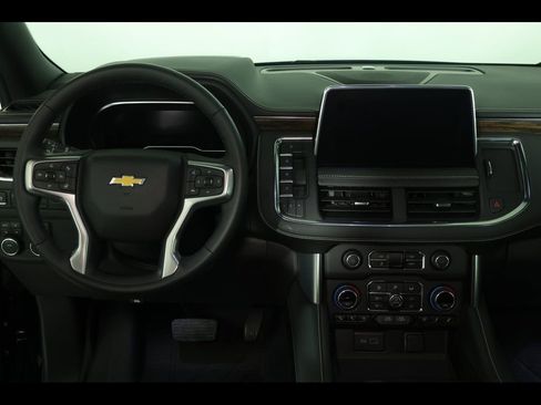 Used 2024 Chevrolet Tahoe Premier image 17