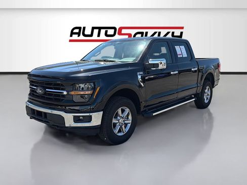 Used 2025 Ford F150 XLT w/ Equipment Group 302A MID AWD/4WD image 3