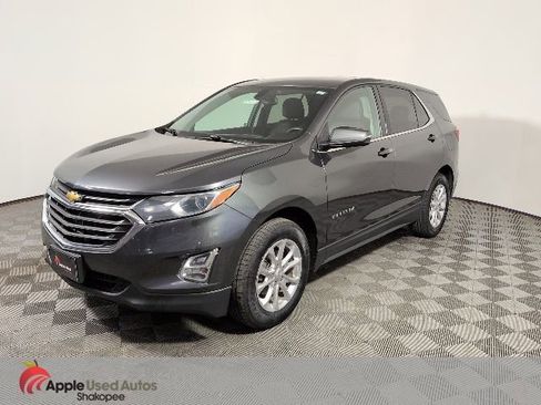 Used 2018 Chevrolet Equinox LT image 3