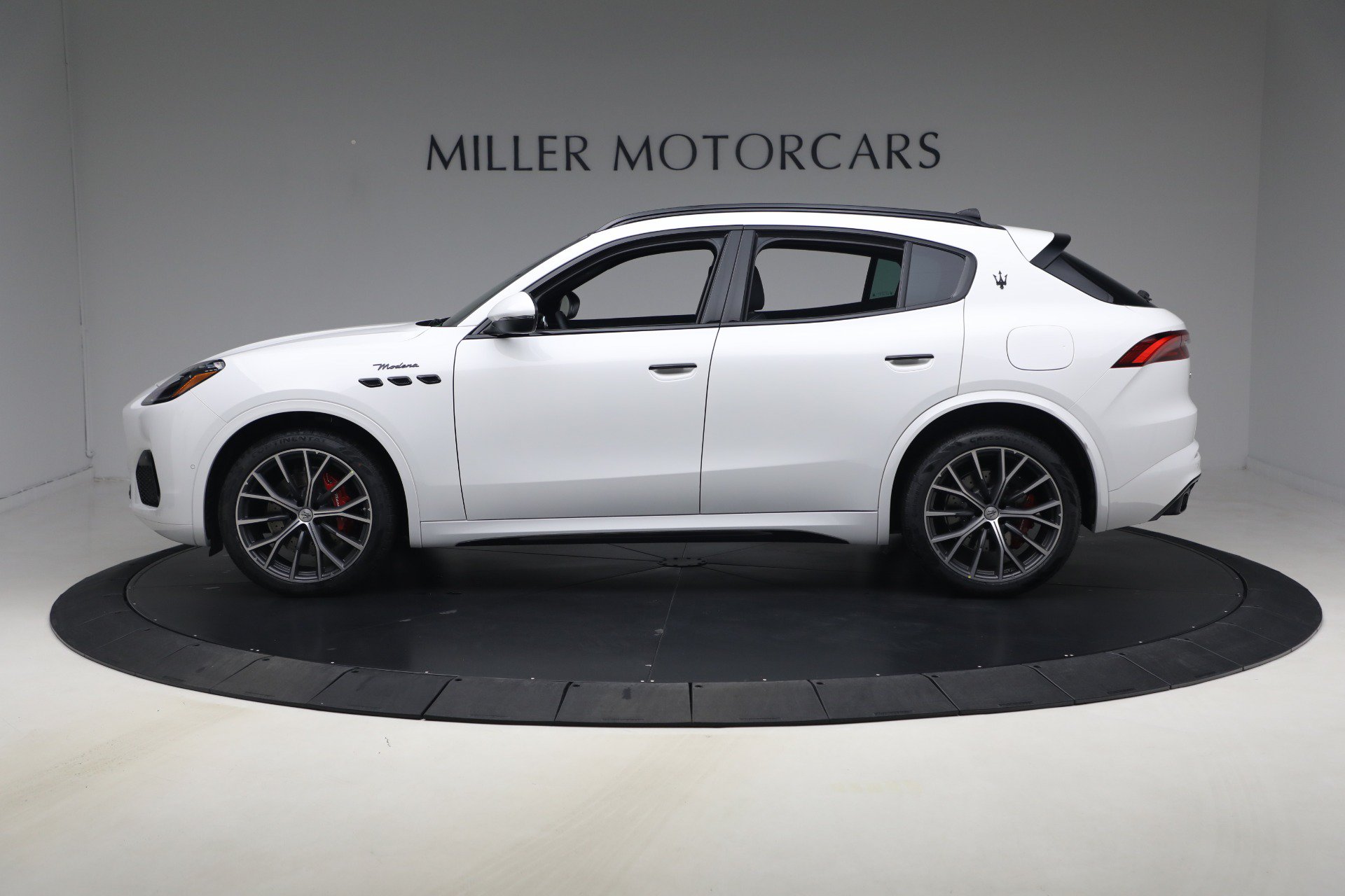 New 2026 Maserati Grecale Modena AWD/4WD image 3