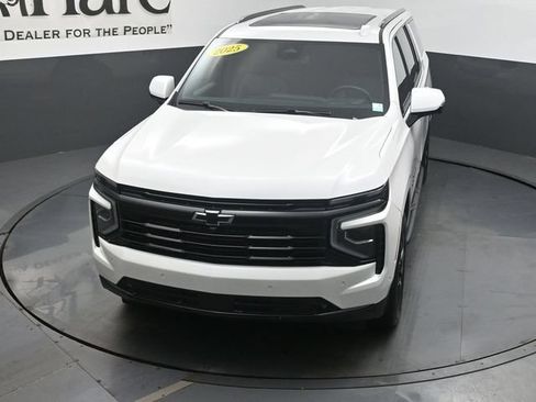 Used 2025 Chevrolet Suburban RST w/ Comfort Package AWD/4WD image 51