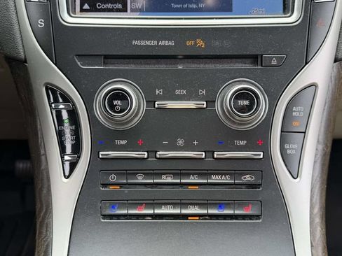 Used 2019 Lincoln Nautilus Reserve AWD/4WD image 19