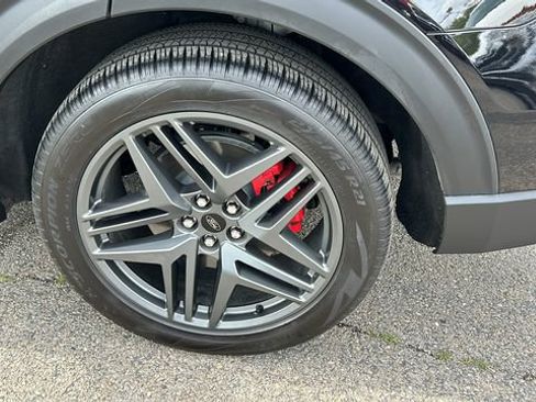 Certified 2025 Ford Explorer ST image 6