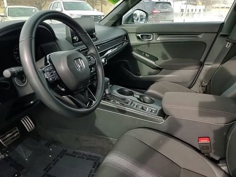 Used 2025 Honda Civic Sport image 9