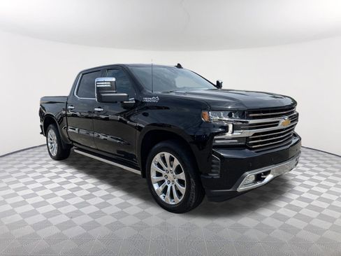 Used 2021 Chevrolet Silverado 1500 High Country w/ Technology Package AWD/4WD image 3