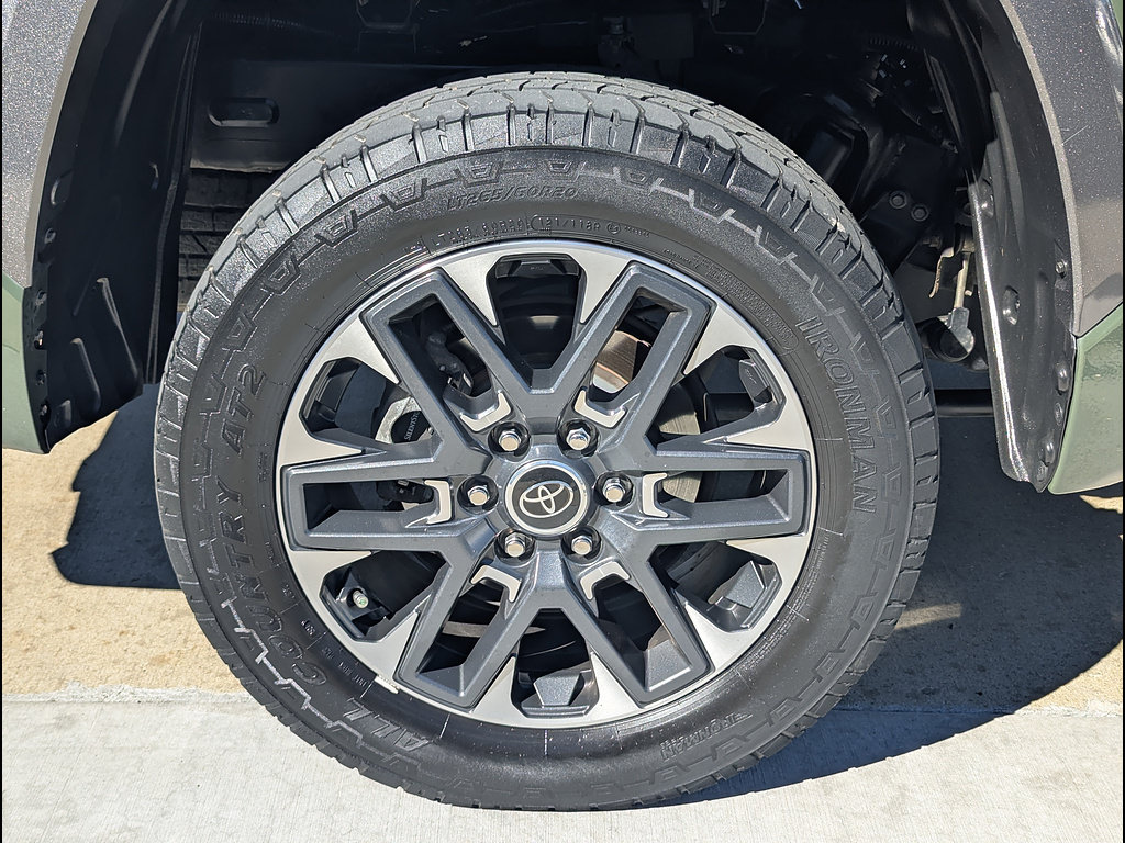 Used 2023 Toyota Tundra Limited AWD/4WD image 18