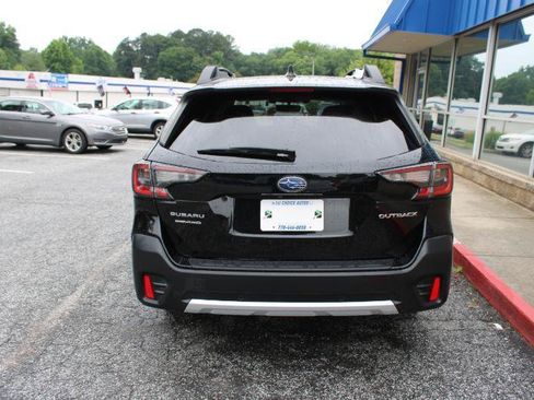 Used 2022 Subaru Outback Limited AWD/4WD image 5