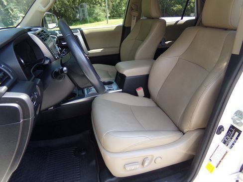 Used 2023 Toyota 4Runner Limited AWD/4WD image 21