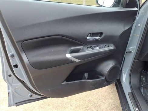 Used 2023 Nissan Kicks SV image 20