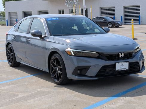 Certified 2023 Honda Civic Sport Touring image 4