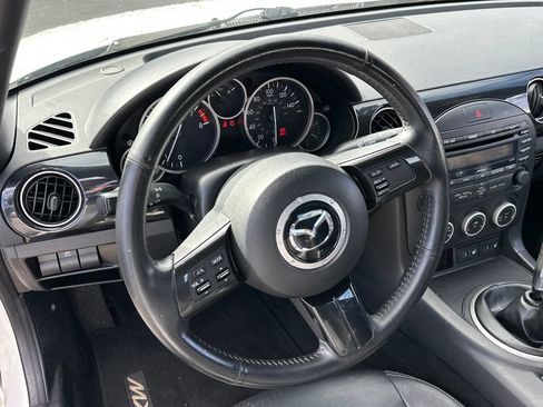 Used 2013 MAZDA MX-5 Miata Grand Touring RWD image 15
