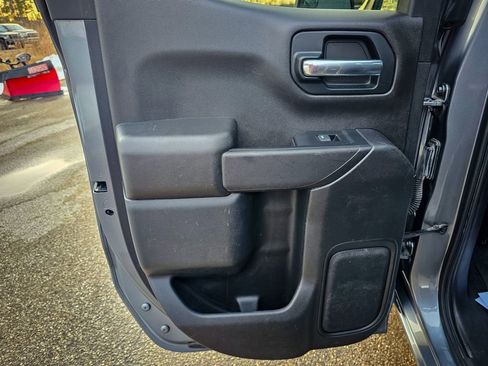 Used 2019 Chevrolet Silverado 1500 Custom w/ Custom Value Package image 27