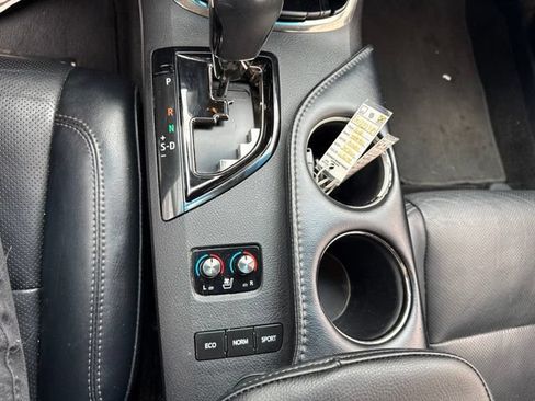Used 2016 Toyota Avalon Limited w/ Toyota Safety Sense Package FWD image 21